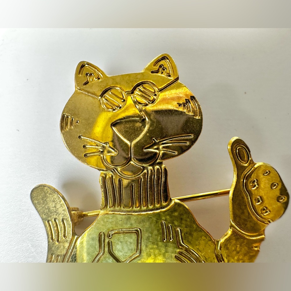 🐱Kitschy Vintage Thumbs Up Cat in Sneakers Brooch - Picture 5 of 11